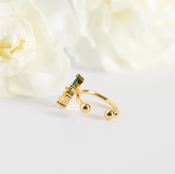 Pineapple Ear Cuff - Picture 4 of 6